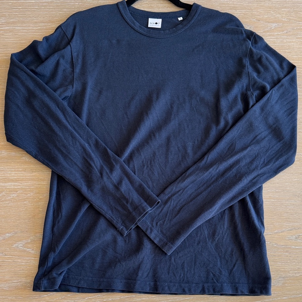 Uniqlo Men's Navy Long Sleeve Shirt